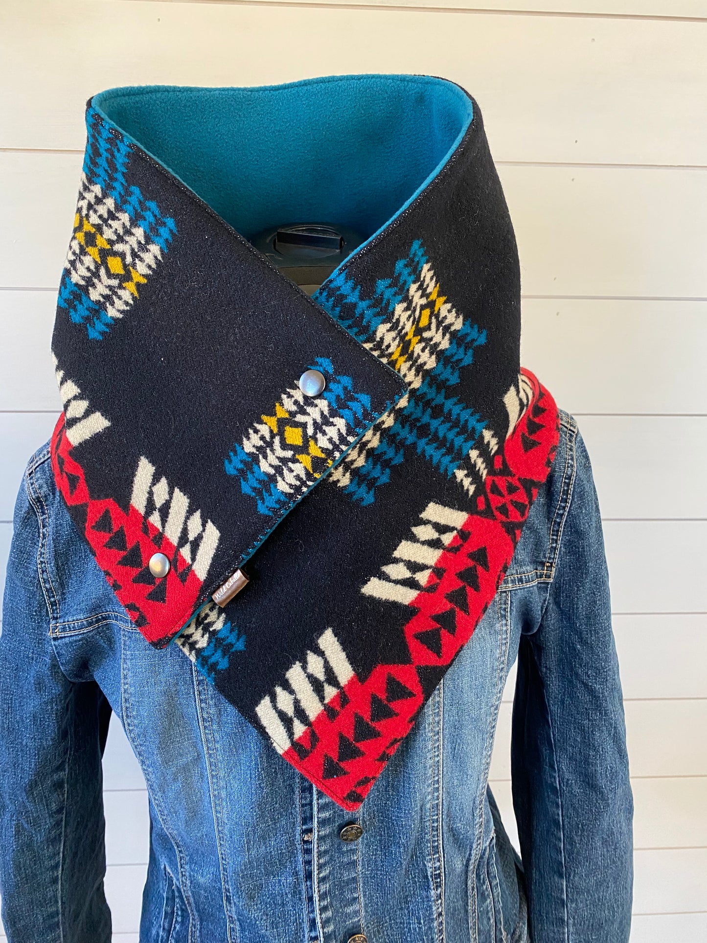 Snap Scarf - Scorpio